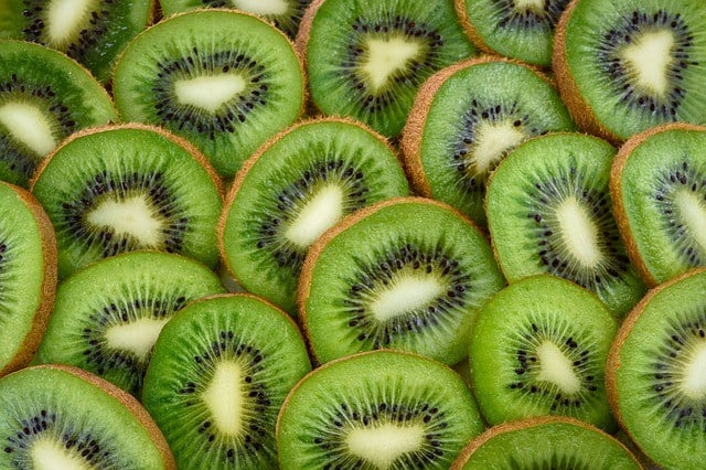 Allesschneider Obst und Gemuese schneiden